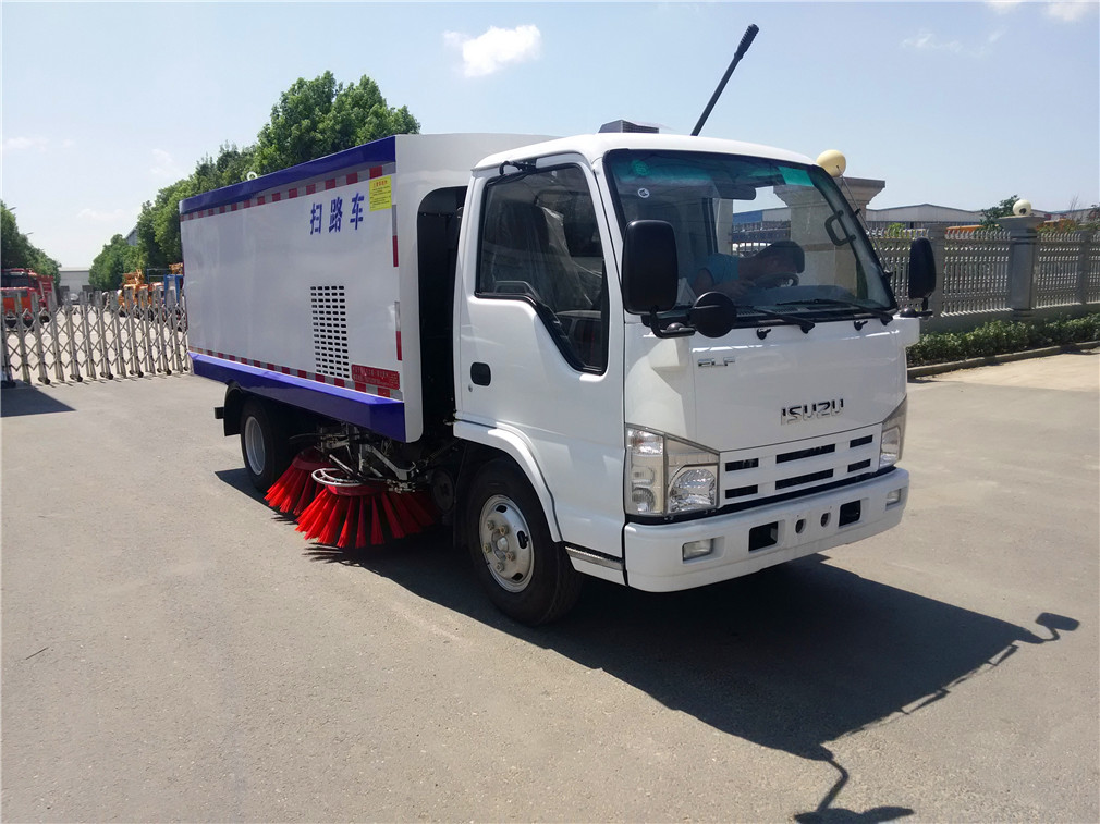 （5方）100P五十铃扫路车
