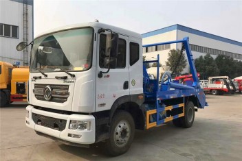 （6-7方）东风D9摆臂式垃圾车