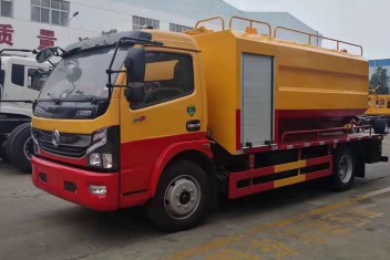 国六东风大多利卡清洗吸污车
