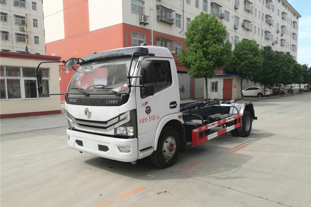 （8方）国六东风大多利卡勾臂式垃圾车