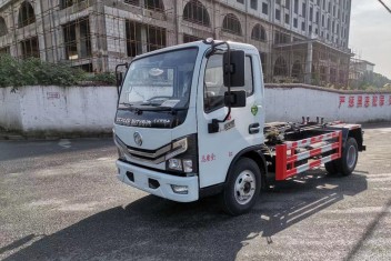  （5方）国六东风小多利卡勾臂式垃圾车